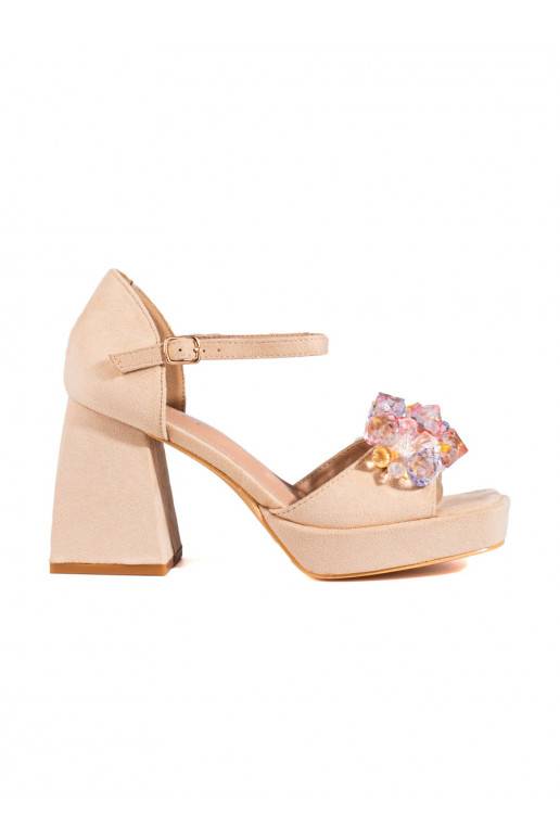 smilšu krāsas kurpes uz papēža z kamieniami Shelovet