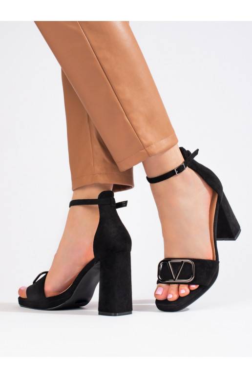  kurpes  Melnas krāsas Vinceza