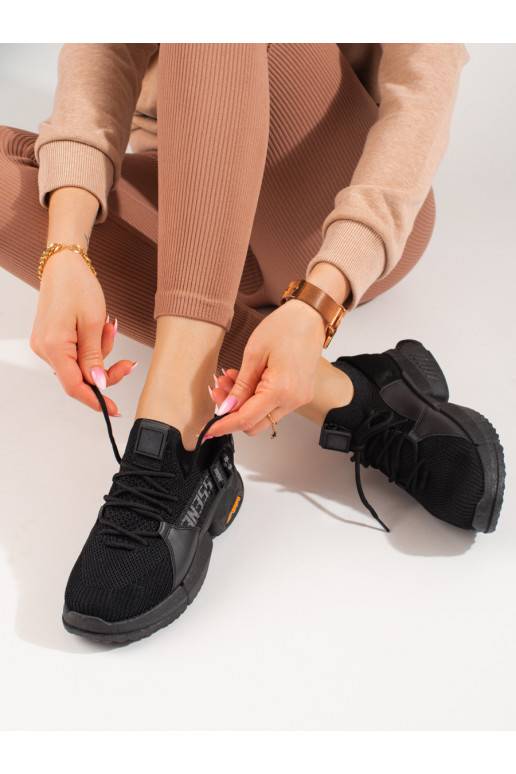 melnas krāsas  Apavi kedu modelī Shelovet