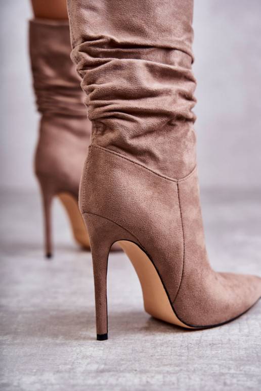 Sieviešu puszābaki garie zābaki...