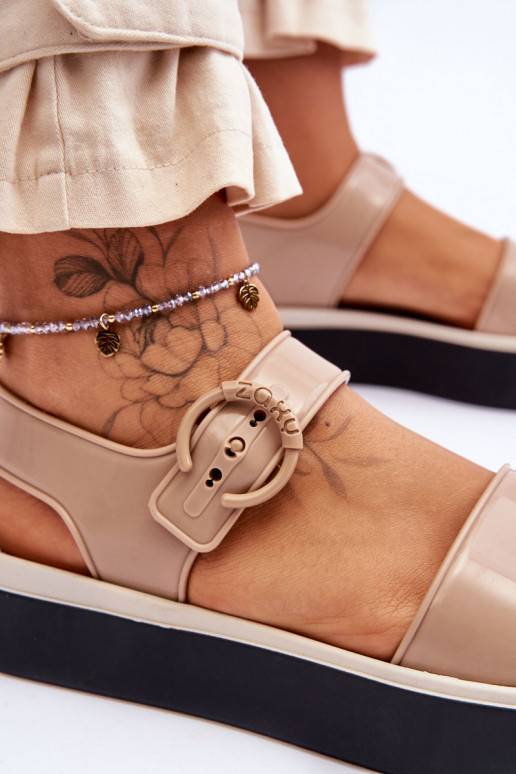 Sandales smilšu krāsas-melnas krāsas