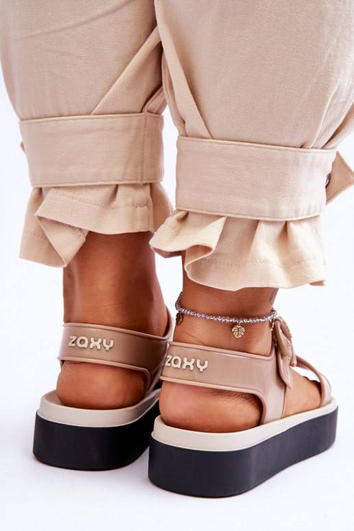 Sandales smilšu krāsas-melnas krāsas