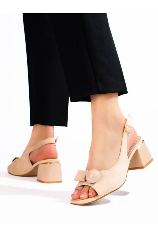 sandales  uz zemiem papēžiem smilšu krāsas Shelovet