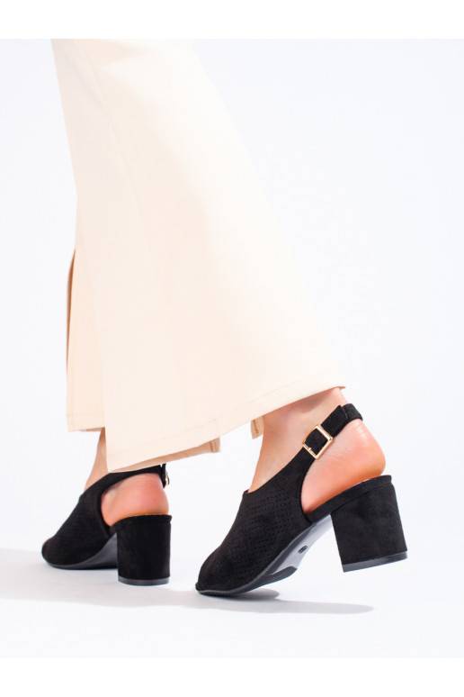  kurpes  Melnas krāsas Shelovet