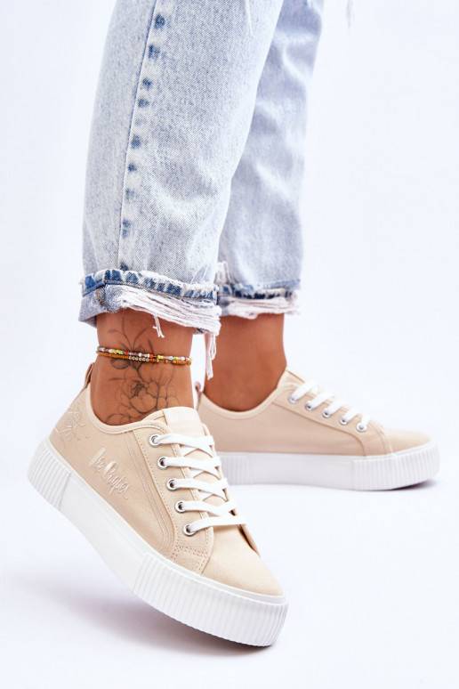 Ērtas brīvā laika kurpes ar platformu...