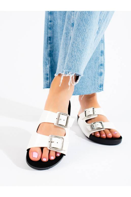 baltas krāsas čības   Shelovet 