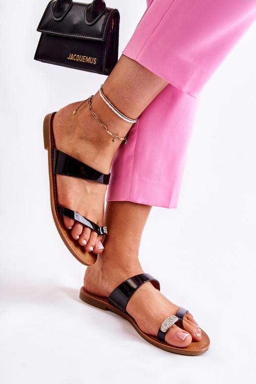 Laque Čības modernas iešļūcenes...