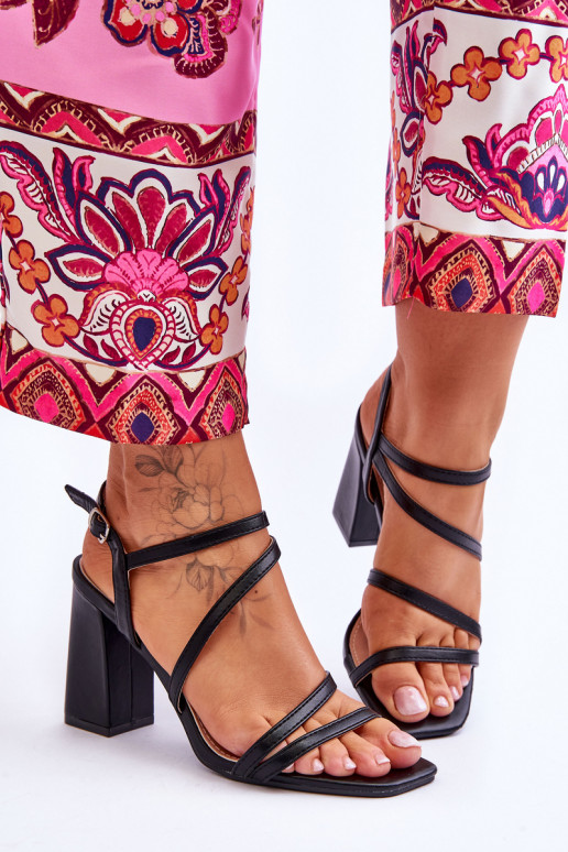 Sieviešu basenes melnas krāsas...