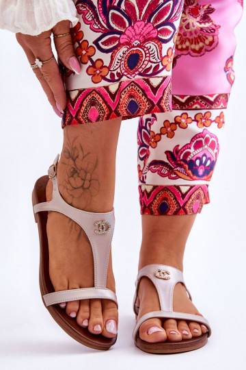 līdzenas zoles basenes ar...