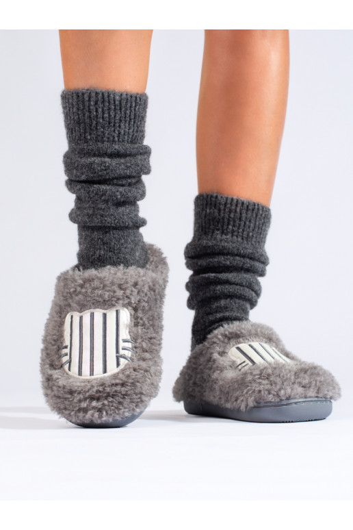  pelēkas krāsas futrzane kapcie Shelovet