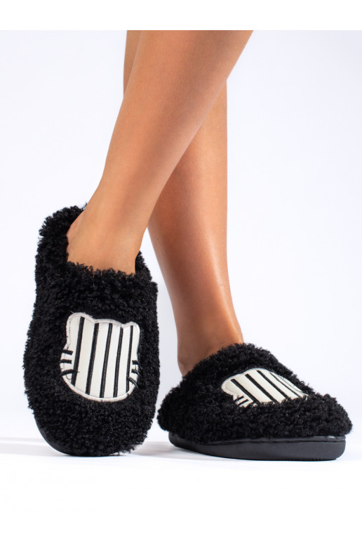  Melnas krāsas futrzane kapcie Shelovet