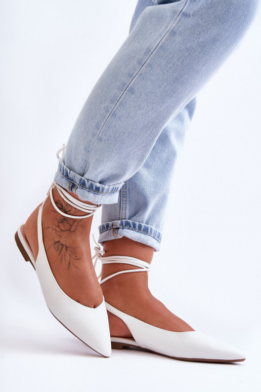 balerīnas ar bantītēm baltas krāsas...