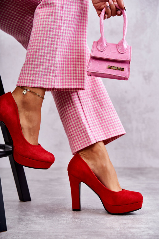 Klasiska modeļa Kurpes ar papēdi...