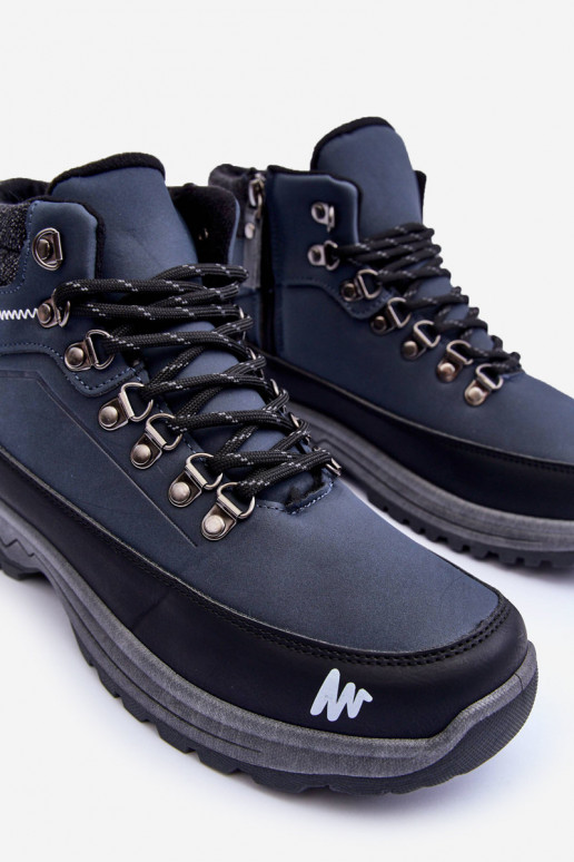 Pārgājienu zābaki siltināti tumši... Pārgājienu zābaki siltināti tumši...