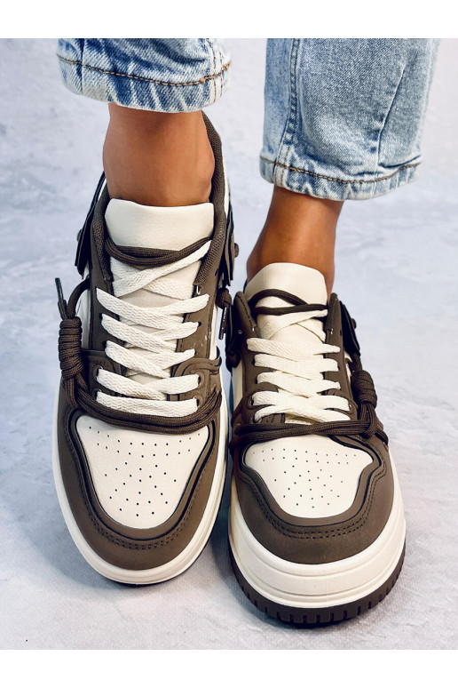 Sneakers modeļa apavi paaugstināta...